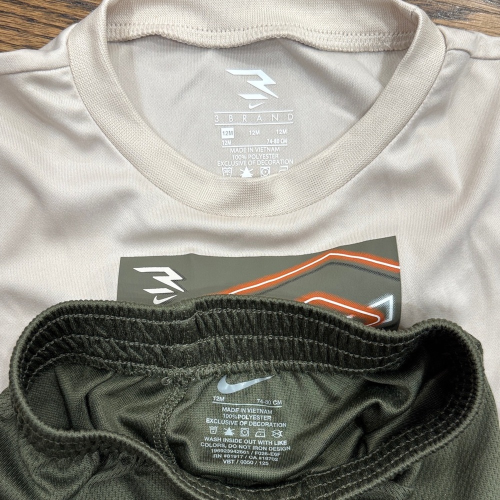 Toddler Nike 2 Piece Set Size 12 M - Picture 3 of 4